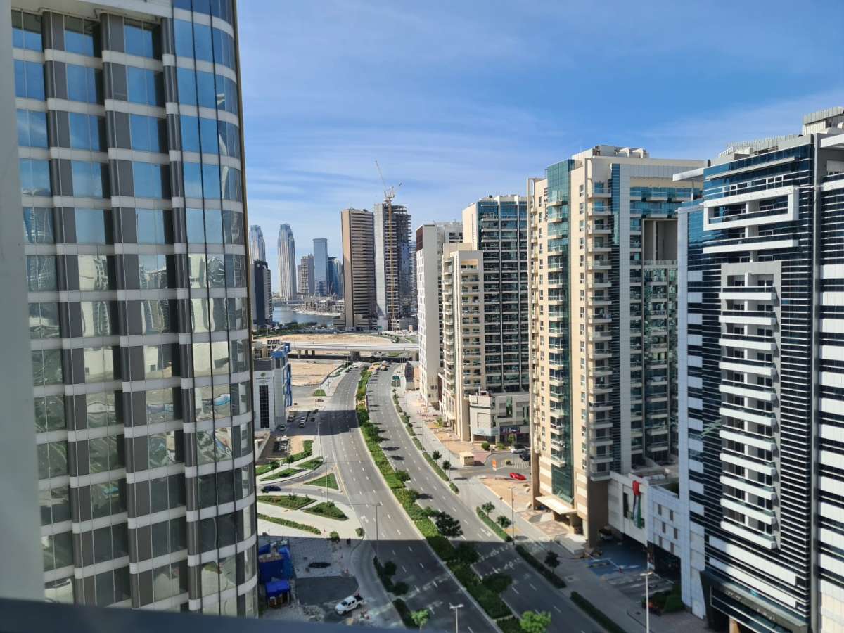 Spacious 1-Bedroom in Bayz Tower Business Bay | City Living at Its Best